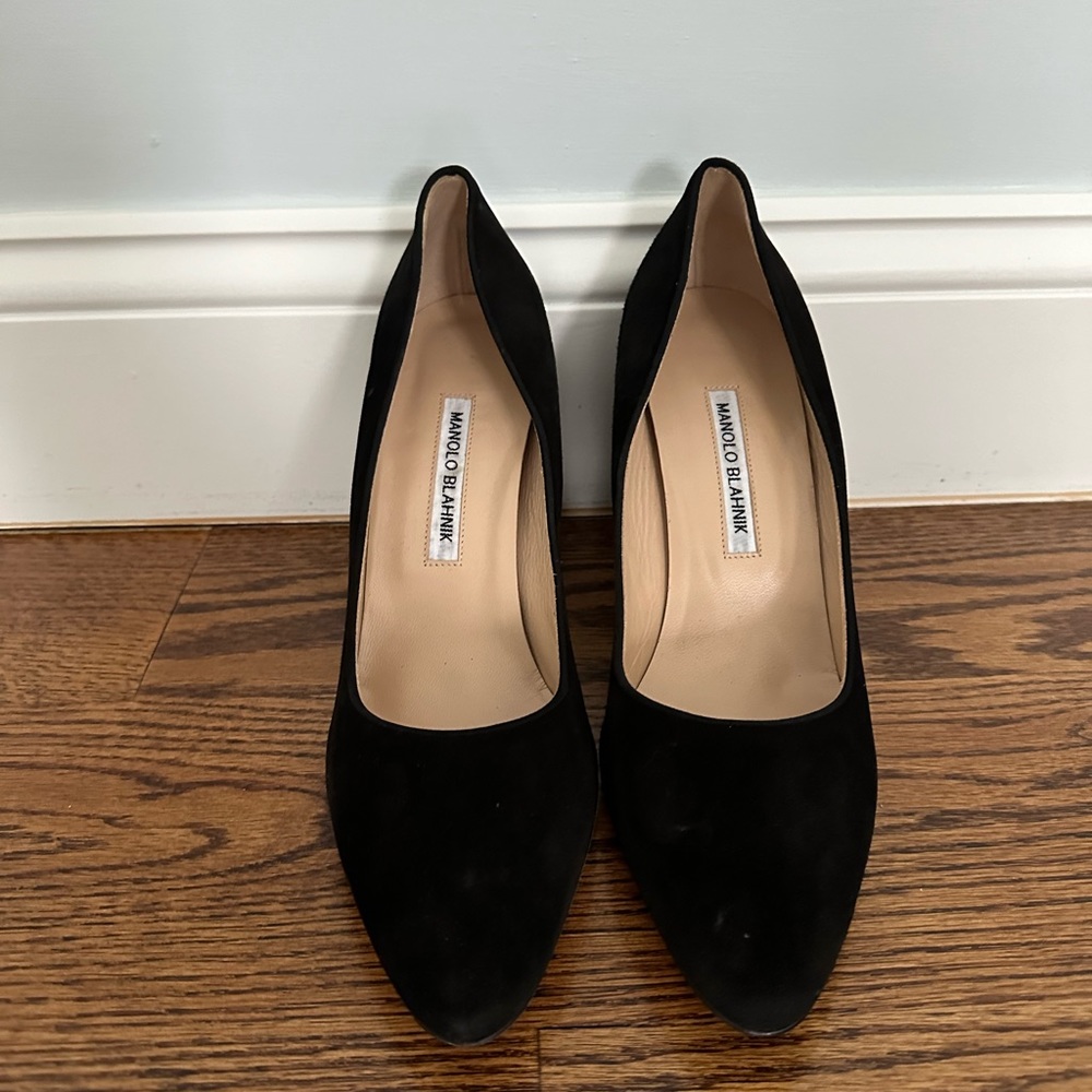 Manolo Blahnik block- heel suede pumps size 41